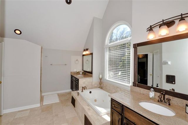 310 Windsor Gate NE Cove, Atlanta, GA 30342