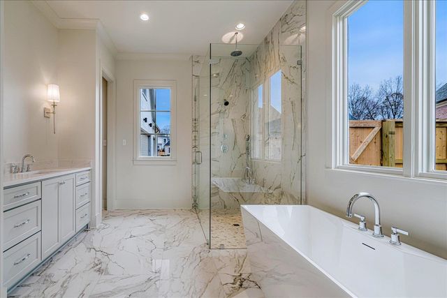 9121 CHEATHAM LN N, Germantown, TN 38138