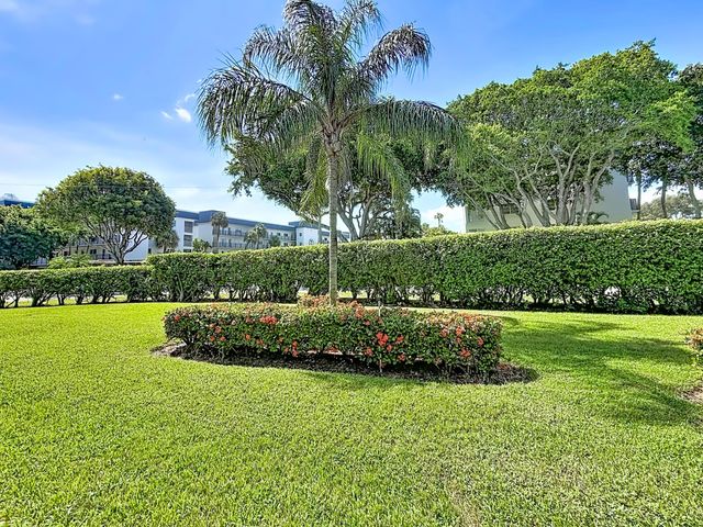 207 TROPIC ISLE Drive 1130, Delray Beach, FL 33483