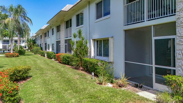 207 TROPIC ISLE Drive 1130, Delray Beach, FL 33483