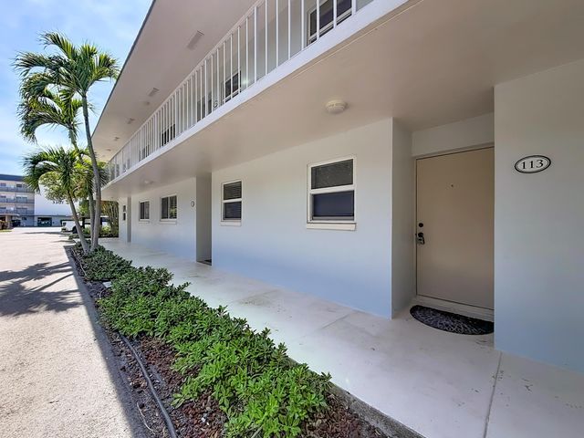 207 TROPIC ISLE Drive 1130, Delray Beach, FL 33483