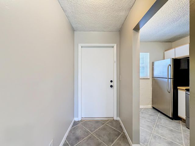207 TROPIC ISLE Drive 1130, Delray Beach, FL 33483
