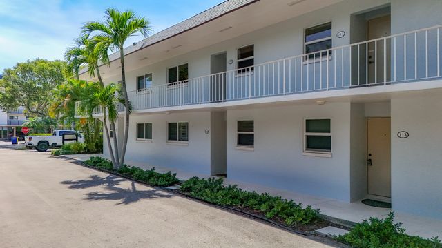 207 TROPIC ISLE Drive 1130, Delray Beach, FL 33483