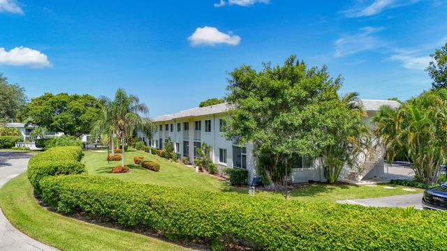 207 TROPIC ISLE Drive 1130, Delray Beach, FL 33483