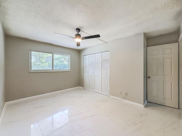 207 TROPIC ISLE Drive 1130, Delray Beach, FL 33483