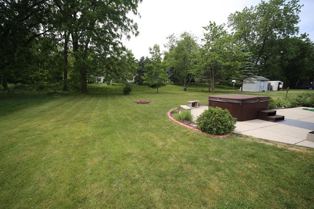 305 North AVENUE, Hartland, WI 53029