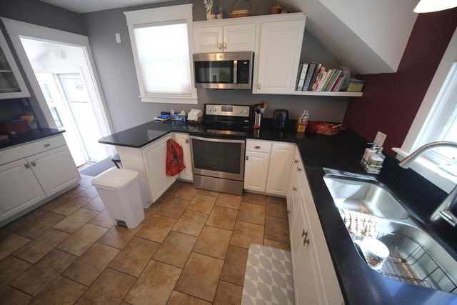 305 North AVENUE, Hartland, WI 53029