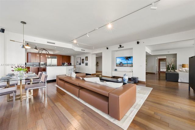 6000 Island Blvd 1208, Aventura, FL 33160