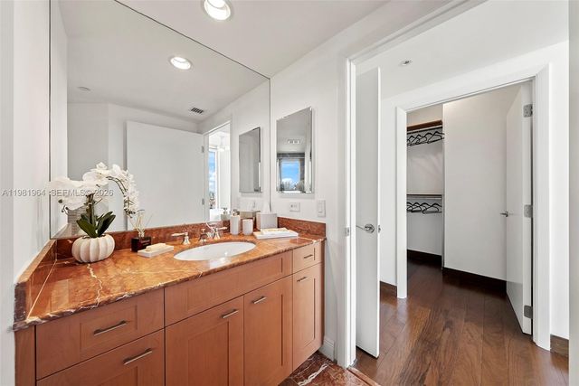 6000 Island Blvd 1208, Aventura, FL 33160