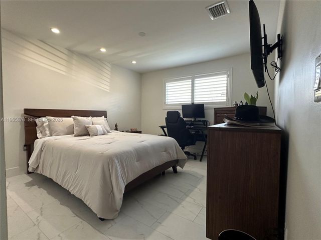 12920 SW 119th St, Miami, FL 33186