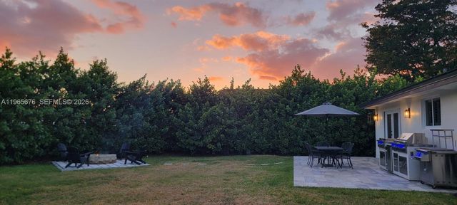 12920 SW 119th St, Miami, FL 33186