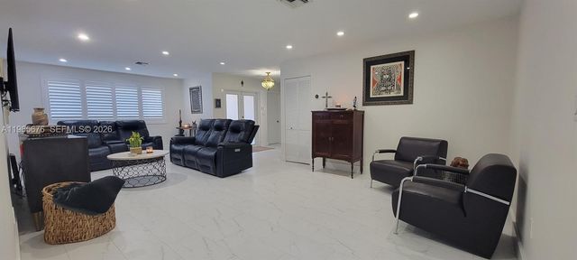 12920 SW 119th St, Miami, FL 33186