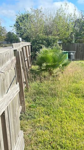 4846 Pershing Street, Houston, TX 77033