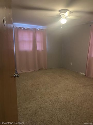 28917 Ramblewood Drive, Farmington Hills, MI 48334