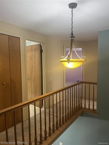 28917 Ramblewood Drive, Farmington Hills, MI 48334