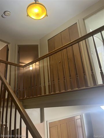 28917 Ramblewood Drive, Farmington Hills, MI 48334