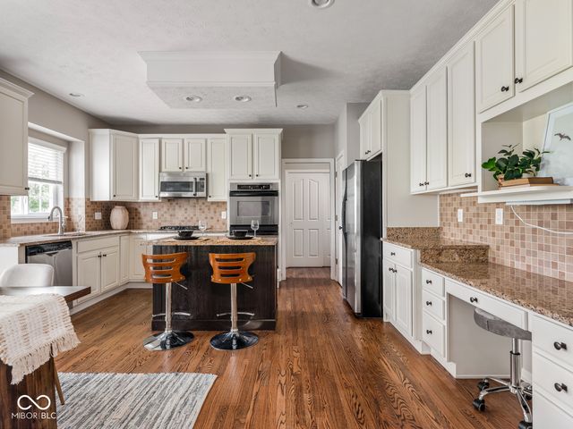 1578 Charity Chase Drive, Carmel, IN 46074