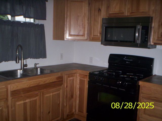 121 S Wisconsin Street, Hobart, IN 46342