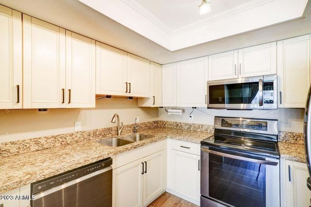 7920 E CAMELBACK Road 102, Scottsdale, AZ 85251