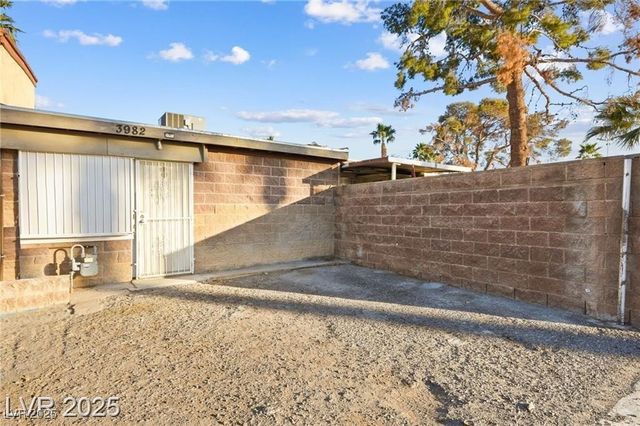 3982 Voxna Street, Las Vegas, NV 89119