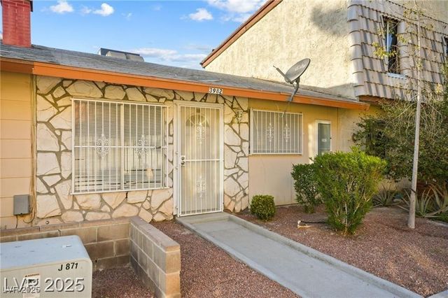 3982 Voxna Street, Las Vegas, NV 89119