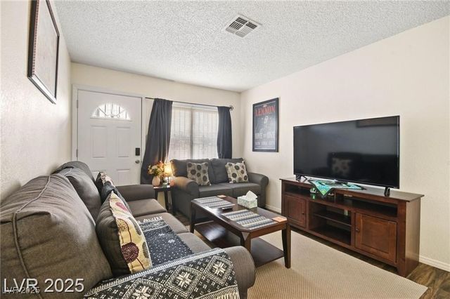 3982 Voxna Street, Las Vegas, NV 89119