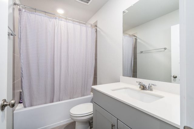 219 Charles Ridge Drive, Conroe, TX 77316