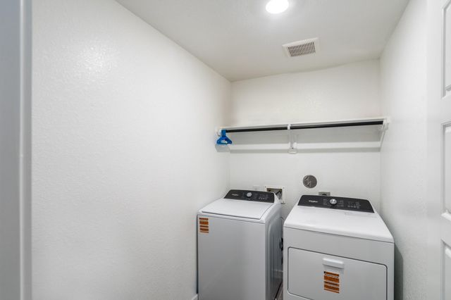 219 Charles Ridge Drive, Conroe, TX 77316