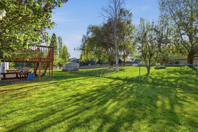 18924 E Augusta Ln, Greenacres, WA 99016
