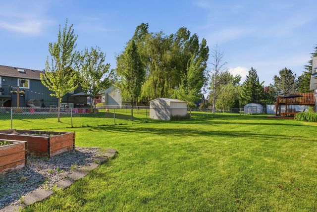 18924 E Augusta Ln, Greenacres, WA 99016