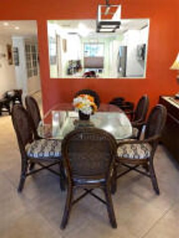 4031 N Cypress Drive 101, Pompano Beach, FL 33069