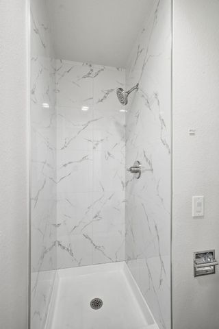 5618 W Pacific Park Dr, Spokane, WA 99208