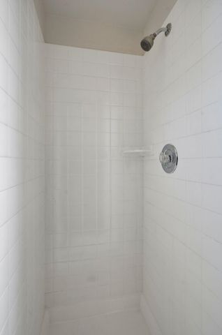 5618 W Pacific Park Dr, Spokane, WA 99208