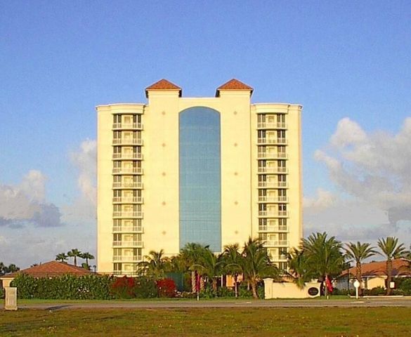 3000 N Highway A1a Highway N Phgb, Hutchinson Island, FL 34949