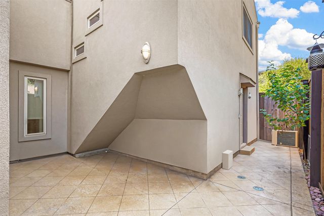 4319 Cabell Drive, Dallas, TX 75204