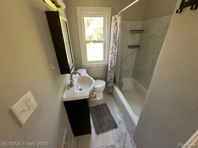 2019 Helen Street, Garden City, MI 48135