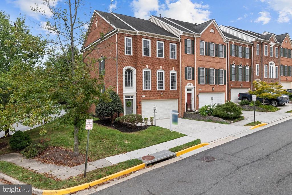 8431 KIRBY LIONSDALE DR, Lorton, VA 22079