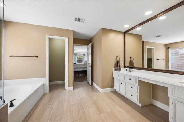 47 Sterling Street, Sugar Land, TX 77479