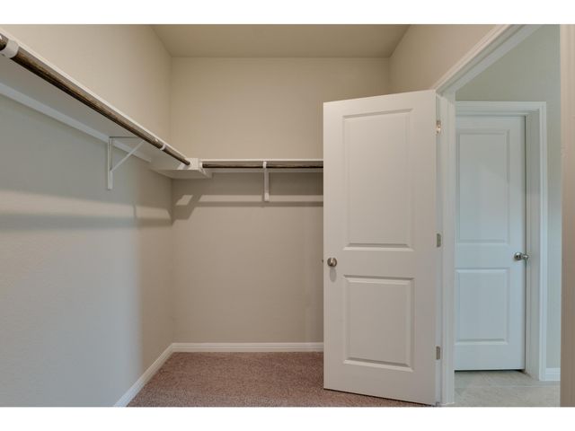 111 Grapefruit RD, Hutto, TX 78634