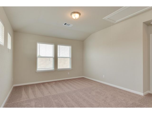 111 Grapefruit RD, Hutto, TX 78634