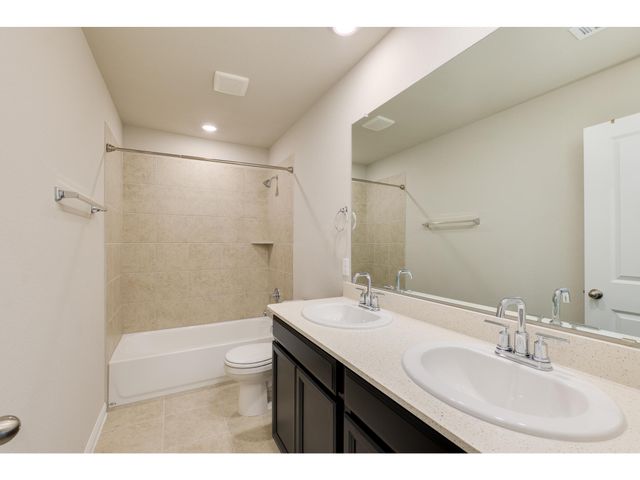 111 Grapefruit RD, Hutto, TX 78634