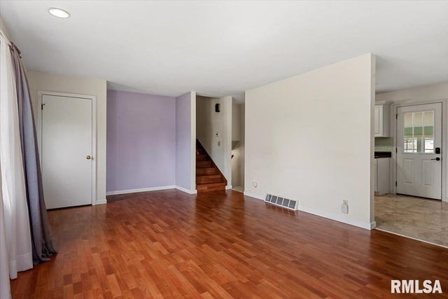 601 South Grand Avenue, Chatham, IL 62629