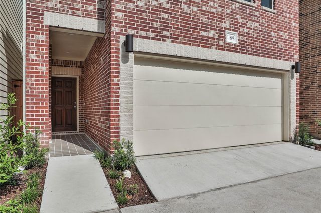 11508 Main Cypress Drive, Houston, TX 77025