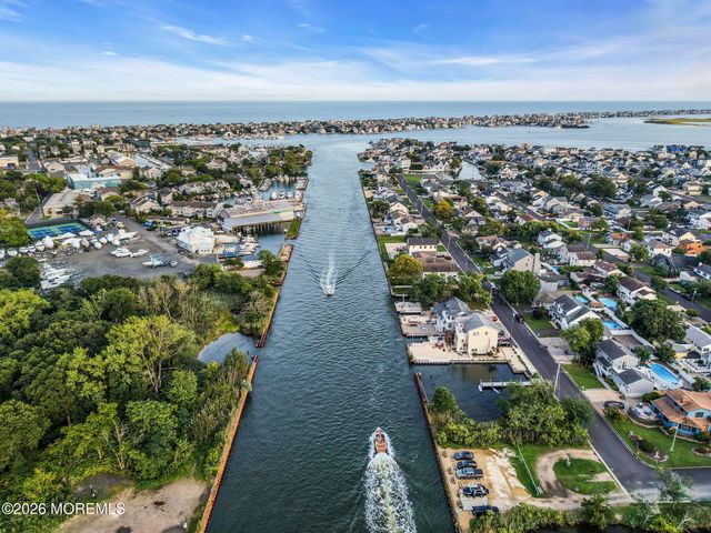 2024 Loveland Place, Point Pleasant, NJ 08742