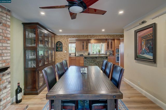 11 Mt Lee Pl, Clayton, CA 94517