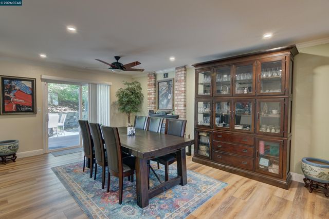 11 Mt Lee Pl, Clayton, CA 94517