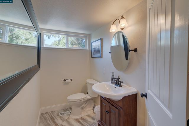 11 Mt Lee Pl, Clayton, CA 94517