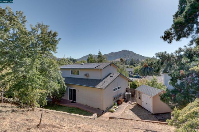 11 Mt Lee Pl, Clayton, CA 94517
