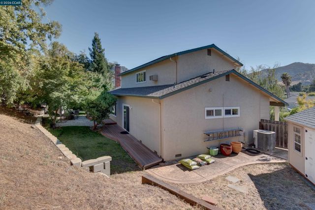 11 Mt Lee Pl, Clayton, CA 94517