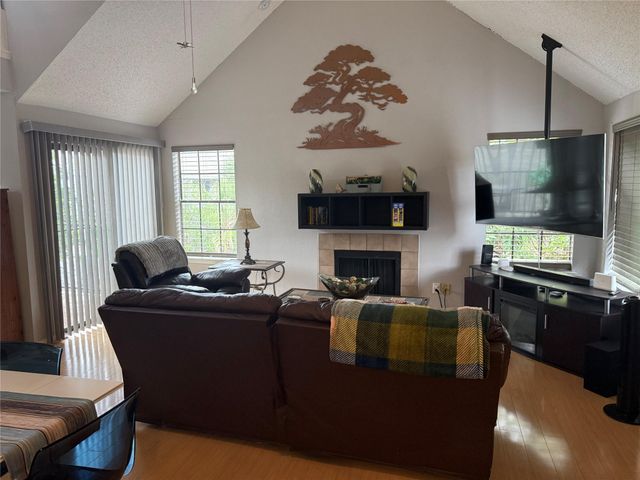 2300 Old Spanish Trail 2069, Houston, TX 77054